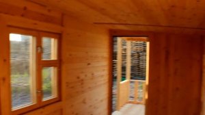 №3  Бытовка с открытой верандой 2х2,3 м и железной дверью