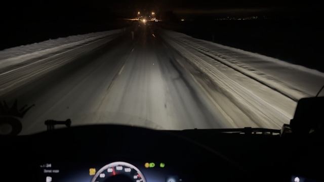 Мерс складывает и тащит назад! Лед ! смотреть онлайн