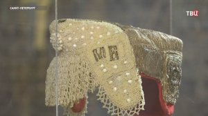 Каргопольский музей привез в Петербург свою коллекцию золотного шитья