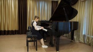 Шкрабова Таисия