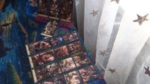 Расклад на таро "О чем важно знать здесь и сейчас. Послание потока для вас"