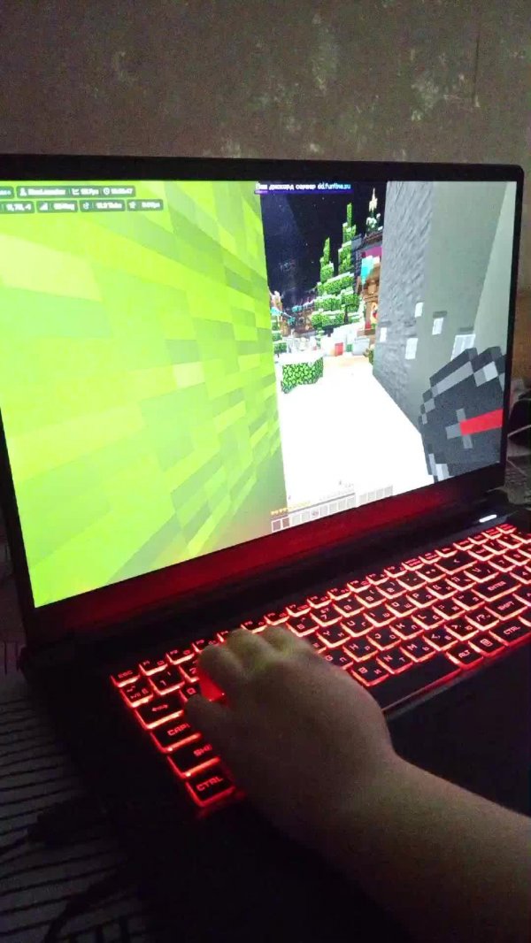 играю с читом в майнкрафт