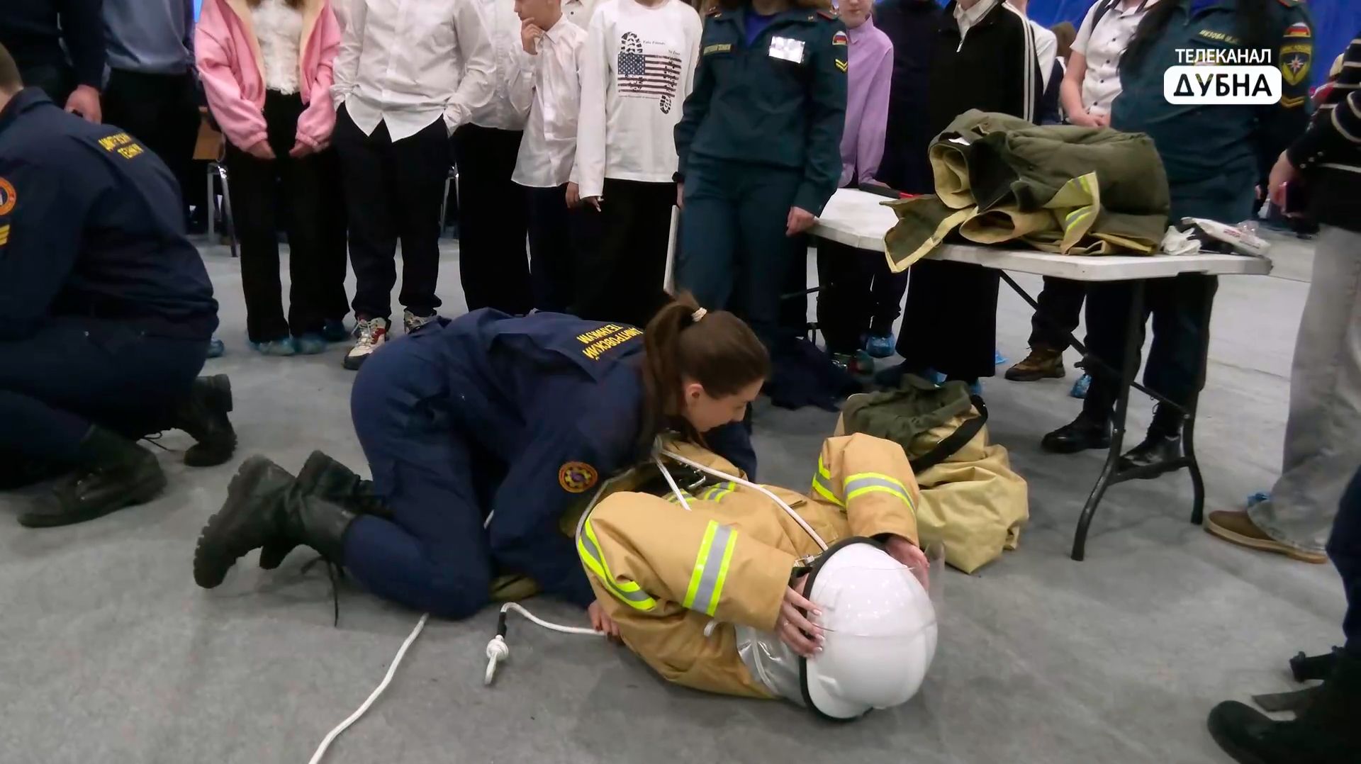 900 школьников Дубны посетили фестиваль профессий «Путь навыков» смотреть онлайн