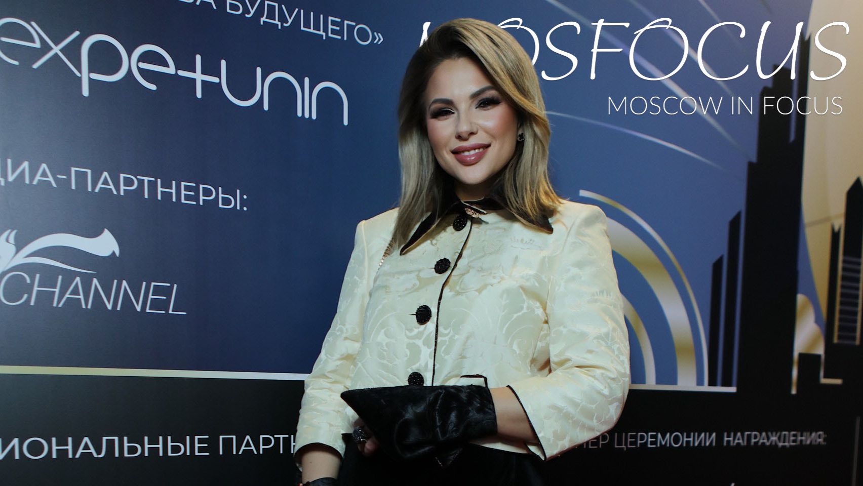 Danatella — мастер живого образа в интерьере смотреть онлайн