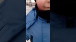 слушаем музыки с моим новым сотрудником