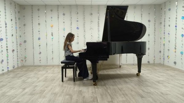 Лодченкова Варвара,12 лет М.Дворжак Джазовый этюд C dur