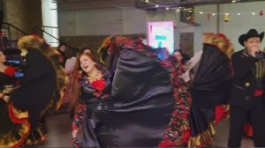 СИНЯЯ ВЕЧНОСТЬ 💃🏿. ПЕВЕЦ ЕВГЕНИЙ БЕРЛИН И КОЛЛЕКТИВ ЦЫГАНСКОГО ТАНЦА ЭКСПРОМТ. ШОУ БАЛЕТ #АНСАМБЛЬ