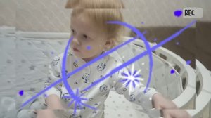 Ева маленькая баловница.