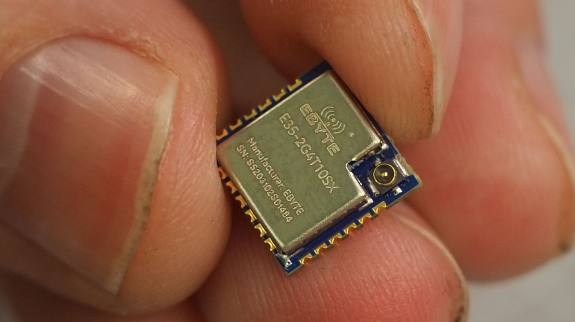 Радиомодули с UART, CDSENET E35-2G4T10SX смотреть онлайн