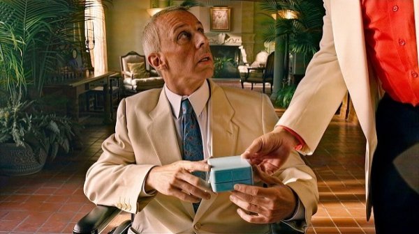 Мужчина открывает ОТЕЛЬ ДЛЯ БОГАЧЕЙ и получает МИЛЛИАРДЫ, используя в жизни ТРИ ПРАВИЛА [пересказ]