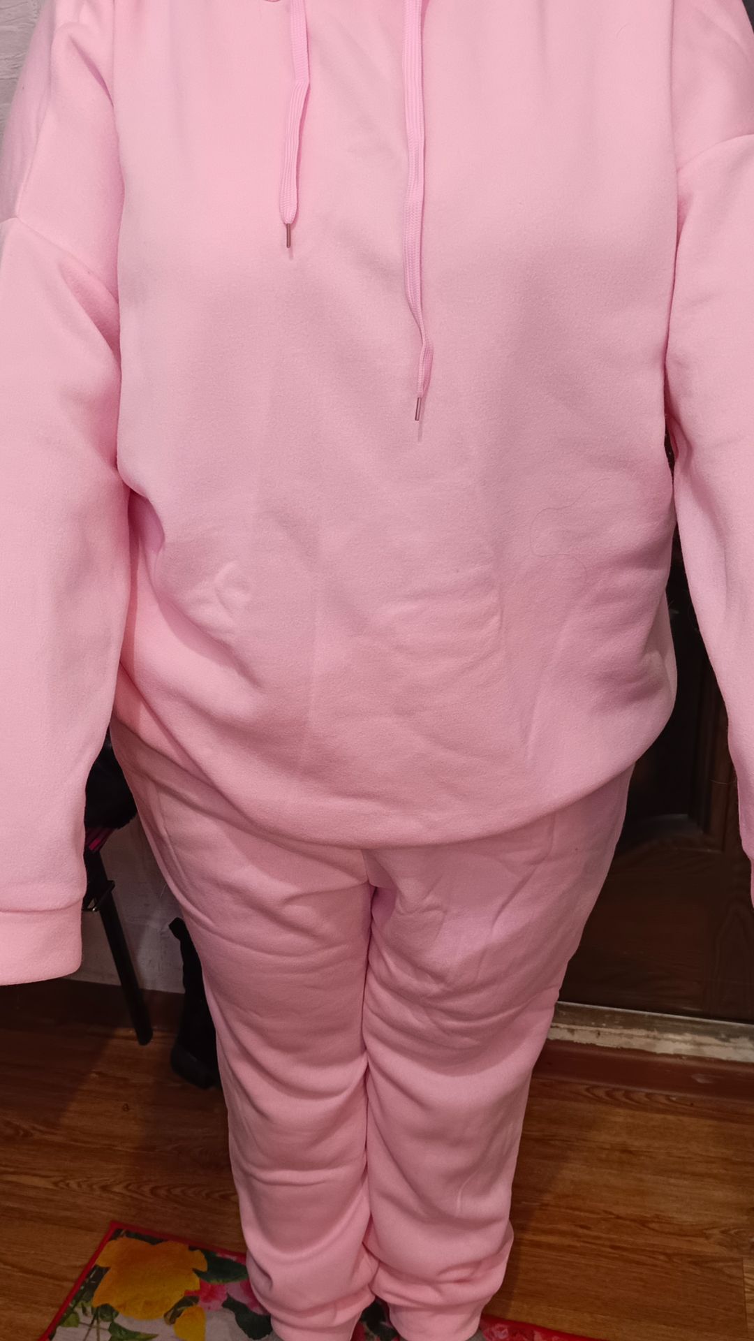 Ушиваю спортивный костюм, очень большого размера