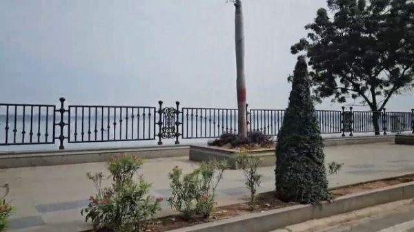 Утро в Хайдарабаде. Так и не нашли омлет! Небольшая обзорная экскурсия на рикше. Индия.