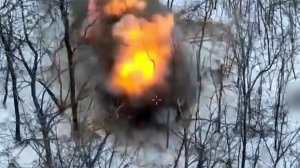 Российская армия нанесла удары по военным предприятиям, арсеналам и базам ВСУ.