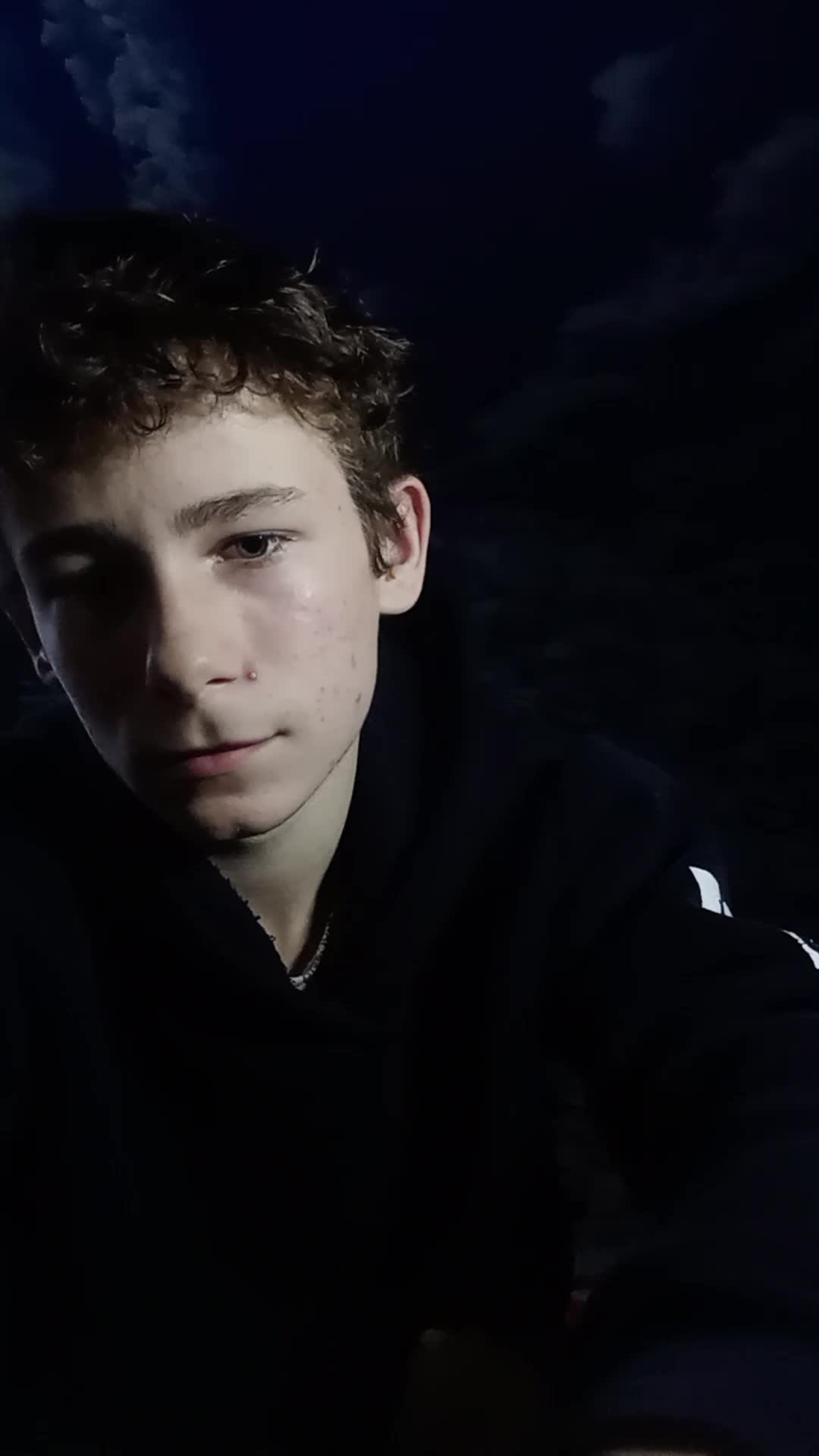 первый стрим смотреть онлайн