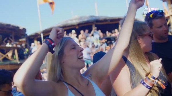 Дразнят на кекс. 18+. Эротика