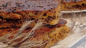 ДОМАШНИЙ ПИРОГ С ФАРШЕМ .ЗОЛОТИСТАЯ КОРОЧКА И ХРУСТЯЩИЕ ТЕСТО