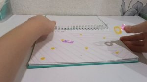 распаковка бумажных сюрпризов