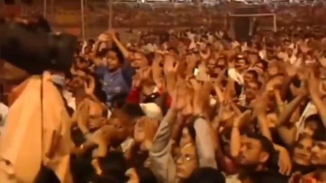 Mahamaya Mahakali - Bhajan - Hindi 64, в присутствии Шри Матаджи