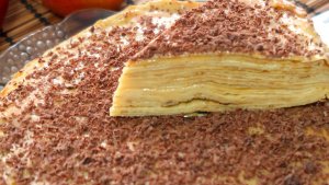 Блинный торт с вареной сгущенкой