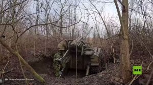 طاقم مدفع من طراز "غياتسينت-سي" يدمر معقلا أوكرانيا في مقاطعة خرسون