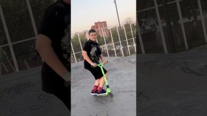 Добрал вип в мини скат #scoter #самокат #subscribe #трюк #shorts #владсамокатчик #skate #трюки