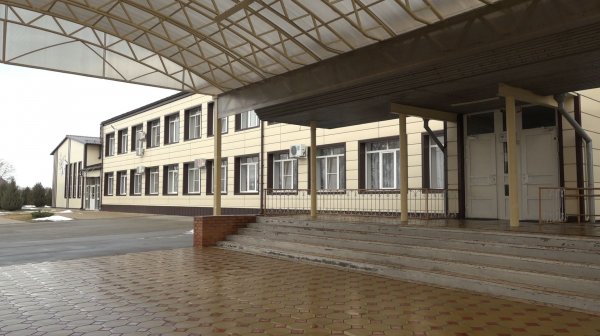 Под крылом атомщиков