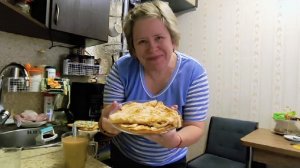 Любашины будни,жарю блинчики🥞 с припёком ПП...и ла-ла-ла с Вами ‼️