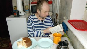 обед без Рыжули. почему я думаю, что я приемный. мукбанг. обжор. еда на камеру. диета. шизофрения.