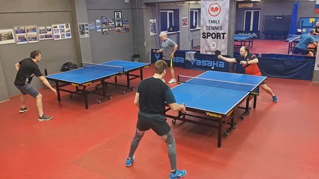 Серегин К. (551) - Шеловской И. (595) настольный теннис 17.02 Малиновый 400+ турнир смотреть онлайн