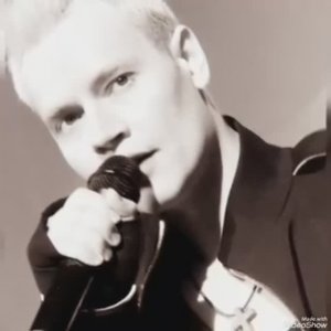 В душе давно уже весна...  Там всё цветёт... Там есть надежда...