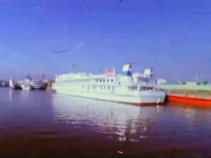 1988 год. Тюмень. Новый круизный теплоход.