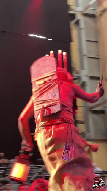 Поразил своим образом - превратился в призрака из Ведьмака