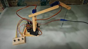 самодельная Робо рука на ардуино