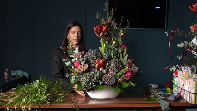 Фоновое видео от салона цветов Николь в Уфе смотреть онлайн