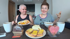 Мукбанг Вован оказался ЗАНУДА, довёл до ИСТЕРИКИ свои каверзными вопросами! Семейный обед в Таиланде