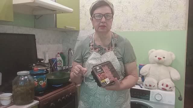 И ЗАКУСИЛА СОЛЁНЫМ ОГУРЦОМ 😁 КАК ПРОХОДИТ ДЕНЬ