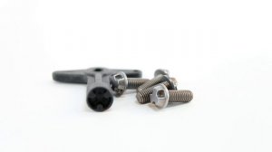 Болт крепления LADA Largus М8 4 шт колпака диска литого к-т ( С КЛЮЧОМ) Lada Код: 18968