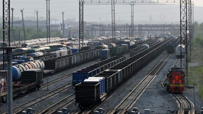 В России с 1 марта введут надбавку в 1% к грузовым тарифам для обеспечения ж/д безопасности смотреть онлайн