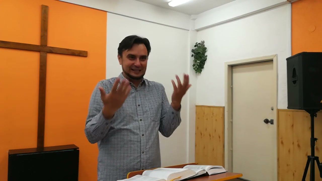 Судьба маленькой страна в условиях глобального противостояния смотреть онлайн