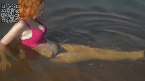 Девушка в купальнике