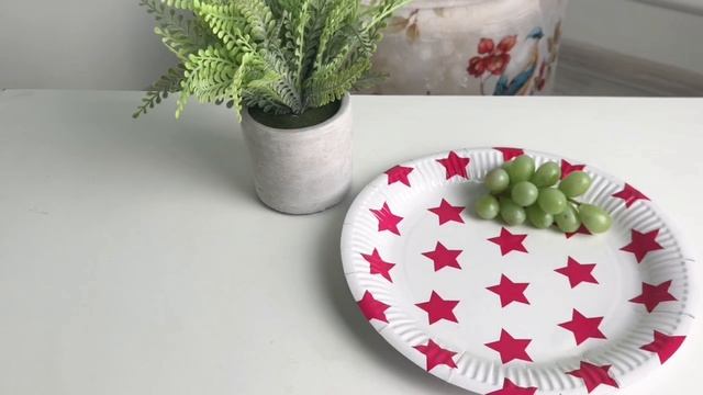 Набор бумажных тарелок ВЕСЁЛЫЕ ЗВЁЗДОЧКИ, 23 см, 10 шт., в асс., H07300680