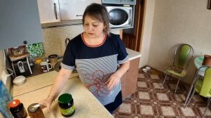 Занимаюсь домашними делами / Ухаживаю за цветами / Посадила Мие лакомства