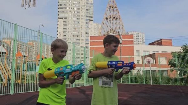 ЧЕЛЛЕНДЖ -1 соревнуются Антон и Игорь ..