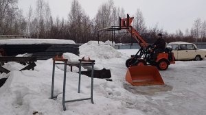 Мини погрузчик своими руками, испытание стрелы на кручение  и палетных вил.