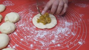 Пирожки с любимой начинкой.