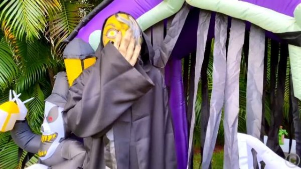 Настя решила уйти от папы и искать другой дом