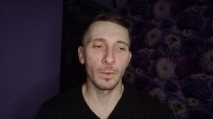 Экран темный но телефон W&O работает почему так?