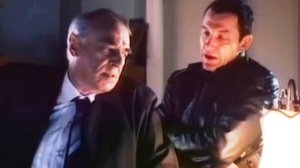 РАСКЛАД ТАКОЙ 3 ИЛИ 10 !?!? сцена из фильма Не будите спящую собаку