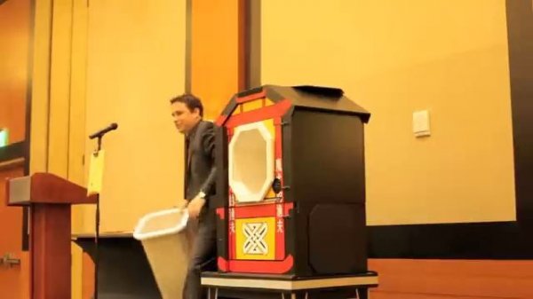 Seattle Magician Saws Assistant In Half