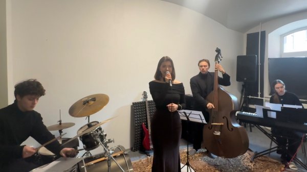 I Get A Kick Out Of You - Cole Porter